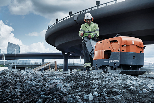 Виброплита Husqvarna LH 700 E